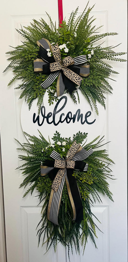 Welcome beaded grass fern wreath