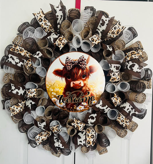 Welcome cow wreath